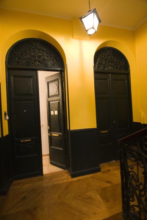 Apartamentos Dana مدريد الغرفة الصورة